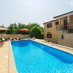 Ferienwohnung Marea 3 Mit Pool Und Meerblick